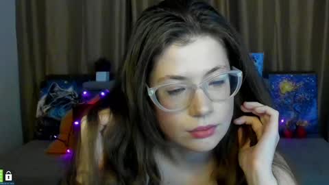 Snapshot of alicia_folow chatting on February 16, 2025, 9:27 pm Alicia online show from February 16, 2025, 9:27 pm