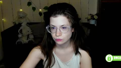 Snapshot of alicia_folow chatting on February 21, 2025, 2:17 am Alicia online show from February 21, 2025, 2:17 am