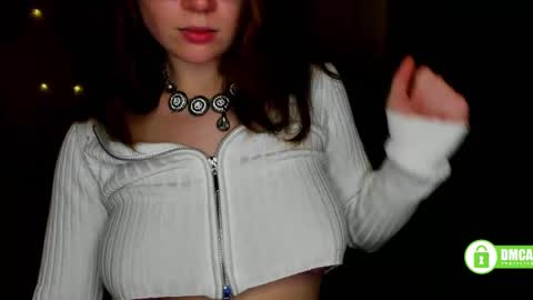 Snapshot of alicia_folow chatting on February 26, 2025, 12:36 pm Alicia online show from February 26, 2025, 12:36 pm