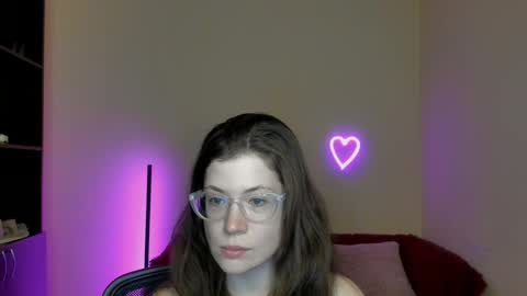 Snapshot of alicia_folow chatting on March 1, 2025, 9:51 am Alicia online show from March 1, 2025, 9:51 am