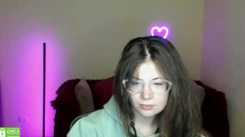 Snapshot of alicia_folow chatting on September 9, 2025, 11:21 am Alicia online show from September 9, 2025, 11:21 am