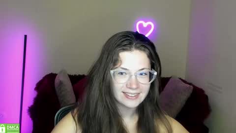 Snapshot of alicia_folow chatting on September 16, 2025, 11:33 am Alicia online show from September 16, 2025, 11:33 am