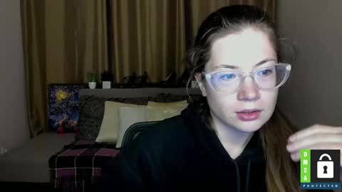 Snapshot of alicia_folow chatting on September 17, 2025, 11:23 am Alicia online show from September 17, 2025, 11:23 am