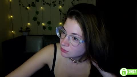 Snapshot of alicia_folow chatting on September 25, 2025, 11:58 am Alicia online show from September 25, 2025, 11:58 am