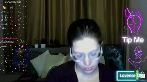 Snapshot of alicia_folow chatting on October 24, 2025, 6:32 am Alicia online show from October 24, 2025, 6:32 am