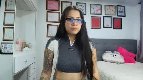 Snapshot of alicia_rainbow chatting on April 8, 2026, 2:44 am alicia_rainbow online show from April 8, 2026, 2:44 am
