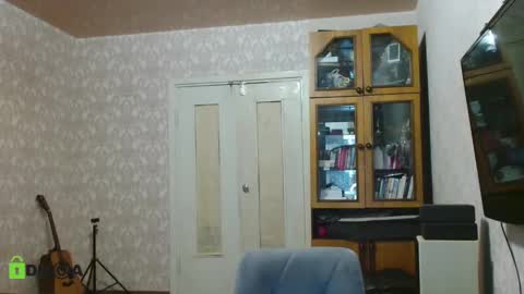 Alicia online show from December 19, 2024, 4:23 am