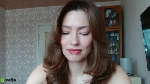 Alicia online show from April 6, 2026, 4:46 am