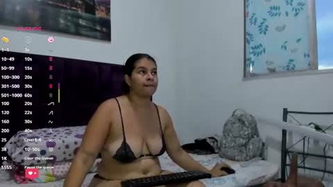 Snapshot of alicia_whittee chatting on July 3, 2026, 10:43 am alicia_whittee online show from July 3, 2026, 10:43 am
