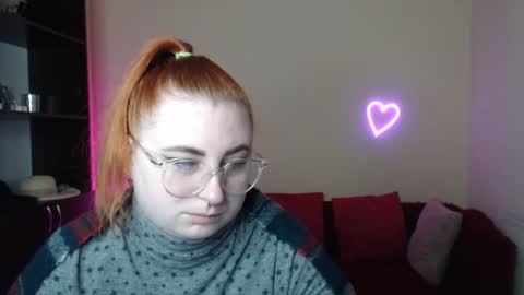 Alicia online show from November 14, 2025, 6:34 am