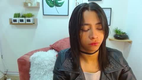 aliciacute    online show from October 3, 2025, 8:17 pm