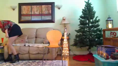 Alicia deHart  Help me reach 1000 Followers. Its FREE online show from November 30, 2025, 7:18 pm