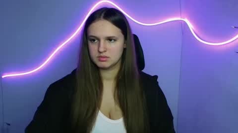 Alicie online show from October 3, 2025, 11:07 am