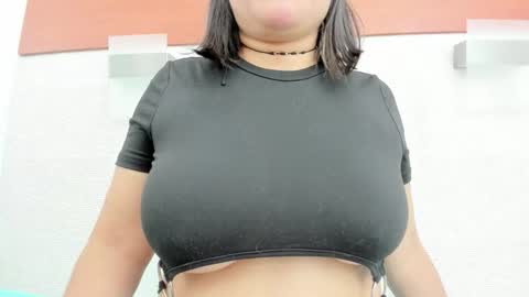 im tutti online show from March 5, 2026, 2:51 am