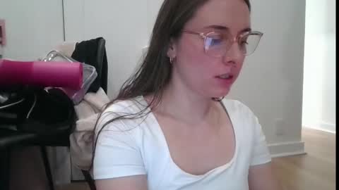 Snapshot of alicjababexo chatting on June 2, 2026, 5:31 am alicjateenpolish online show from June 2, 2026, 5:31 am