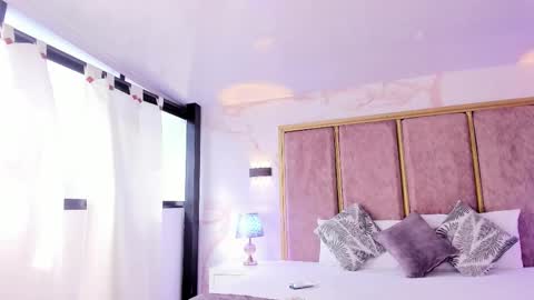 Ali Diaz online show from December 21, 2025, 7:21 pm