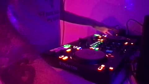 busco rockera online show from February 15, 2025, 6:55 pm