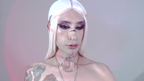     online show from January 24, 2025, 6:35 am