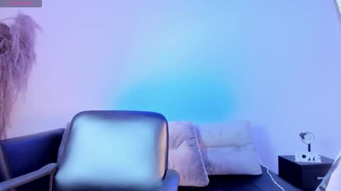 Alice online show from October 16, 2025, 8:21 pm