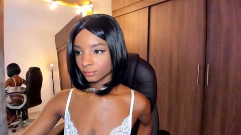 IG Alik nasso    online show from February 6, 2025, 8:39 am