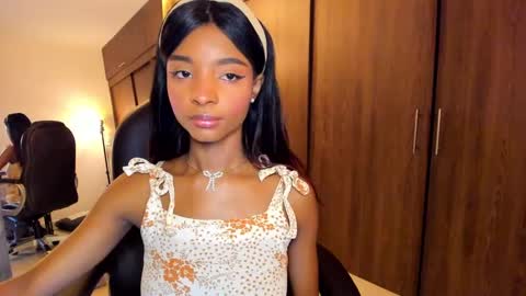 IG Alik nasso    online show from September 18, 2025, 5:20 am