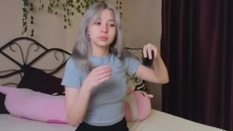 Snapshot of alikasocute chatting on October 27, 2025, 3:32 am alikasocute online show from October 27, 2025, 3:32 am