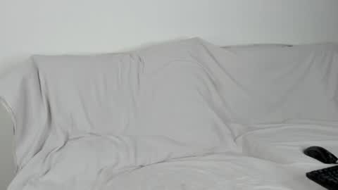 Snapshot of alikuskya chatting on May 13, 2026, 2:42 am Dan online show from May 13, 2026, 2:42 am