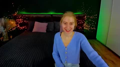 Alina online show from September 20, 2025, 5:41 am