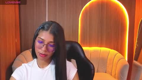 alina_b_ online show from January 15, 2026, 8:45 pm