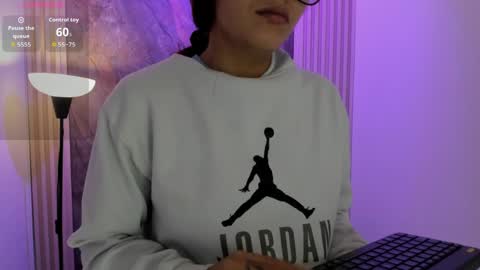 alina online show from April 11, 2026, 11:14 am