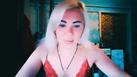 Snapshot of alinafrey_ chatting on May 30, 2026, 4:42 am Alina online show from May 30, 2026, 4:42 am