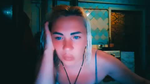 Snapshot of alinafrey_ chatting on June 10, 2026, 7:02 pm Alina online show from June 10, 2026, 7:02 pm