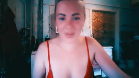 Snapshot of alinafrey_ chatting on June 22, 2026, 5:26 am Alina online show from June 22, 2026, 5:26 am