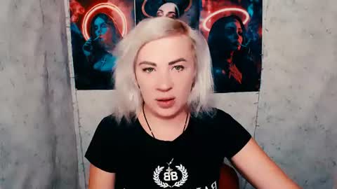 Snapshot of alinafrey_ chatting on July 29, 2026, 4:54 am Alina online show from July 29, 2026, 4:54 am