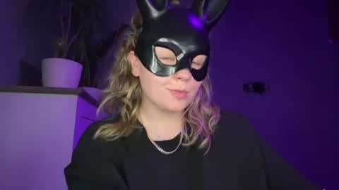 Snapshot of alinahotgirl chatting on July 3, 2026, 10:05 pm Alina online show from July 3, 2026, 10:05 pm