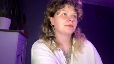 Snapshot of alinahotgirl chatting on July 31, 2026, 12:10 am Alina online show from July 31, 2026, 12:10 am