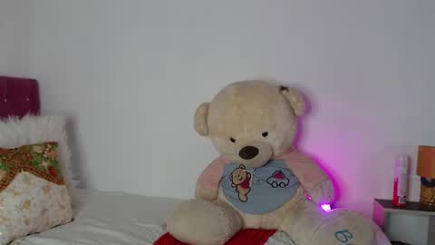 lili online show from December 11, 2024, 1:15 am