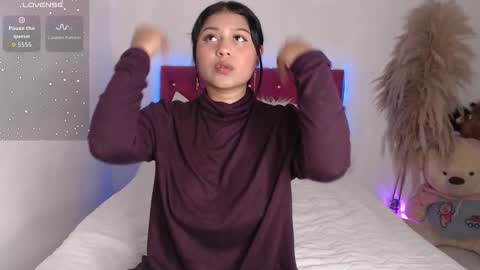 lili online show from November 25, 2025, 3:39 am