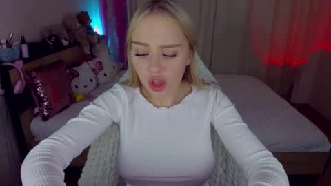 Snapshot of alinaocean chatting on October 9, 2025, 6:28 pm alinaocean online show from October 9, 2025, 6:28 pm