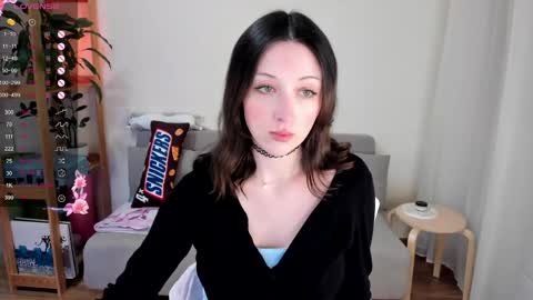 Snapshot of aline_dreamy chatting on April 19, 2026, 8:00 pm Alya PVT open online show from April 19, 2026, 8:00 pm