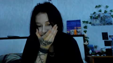 Aline Greeeen online show from December 7, 2024, 4:36 pm