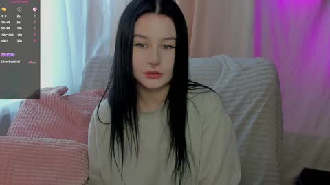 Aline Greeeen online show from January 9, 2025, 8:34 am