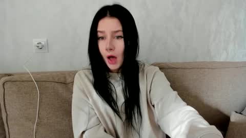 Aline Greeeen online show from February 14, 2025, 6:23 am