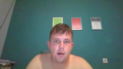 Snapshot of aliprcalica1 chatting on September 22, 2025, 4:09 pm Chris online show from September 22, 2025, 4:09 pm