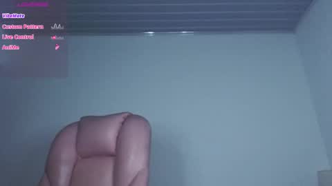 Alejandra online show from October 3, 2025, 5:26 am