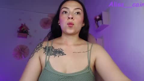 Snapshot of alisa__cain chatting on May 23, 2026, 8:40 am Alejandra online show from May 23, 2026, 8:40 am