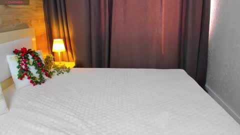 alisa_glamur online show from September 18, 2025, 12:07 pm