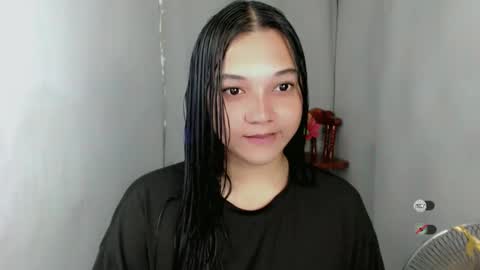 Shanti xhey online show from September 17, 2025, 3:57 pm