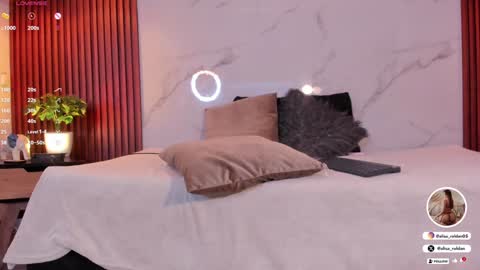     online show from January 9, 2025, 3:12 pm