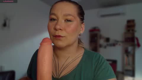 alisa_u online show from February 11, 2026, 8:36 pm